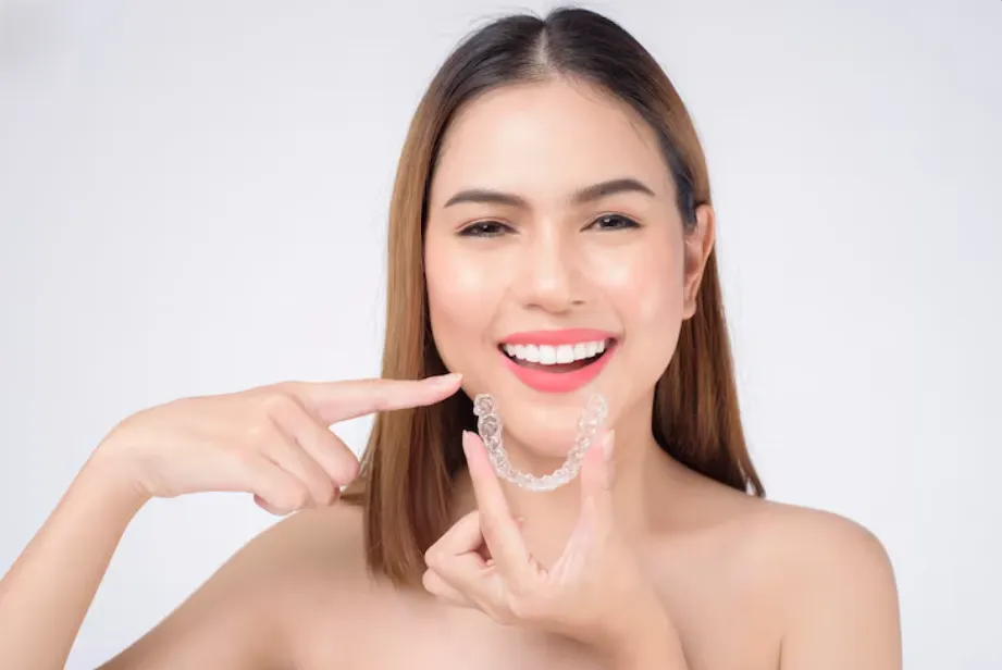 invisalign daily routine eating cleaning